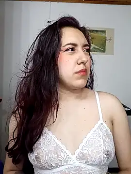 Snapshot of Emi_chik chatting on January 2025 11:01:02 AM Emi chik online show from January 2025 11:01:02 AM