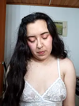 Emi chik online show from November 2025 10:25:02 AM