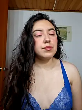 Emi chik online show from March 2026 11:38:02 AM