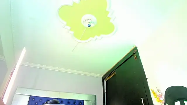 Eyleen Santos online show from April 2026 07:21:02 PM