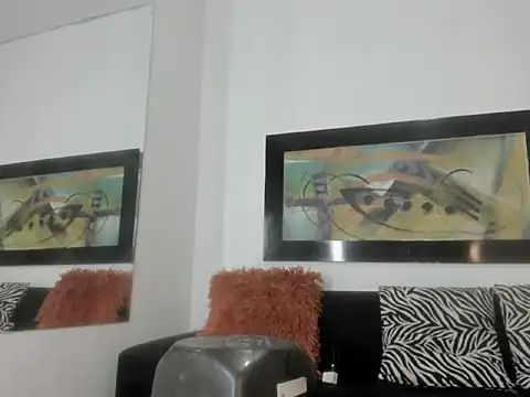 Eyleen Santos online show from October 2025 07:44:01 PM