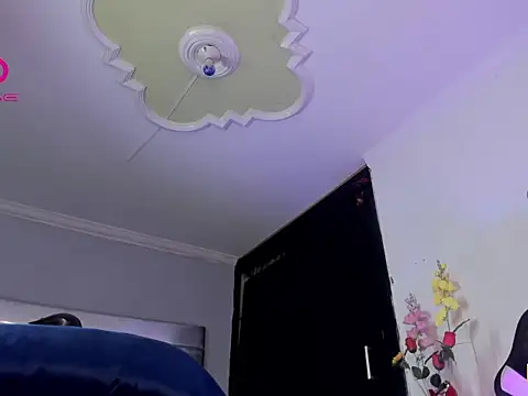 Eyleen Santos online show from February 2026 07:58:02 PM