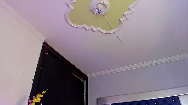 Eyleen Santos online show from April 2026 07:40:02 PM