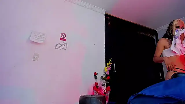 Eyleen Santos online show from March 2026 08:08:01 PM