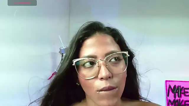 Megaan Greey online show from November 2025 09:25:02 PM