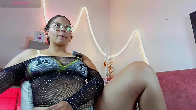 Megaan Greey online show from June 2026 10:48:01 PM
