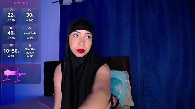 Sweet hot mia online show from December 2025 01:44:02 PM