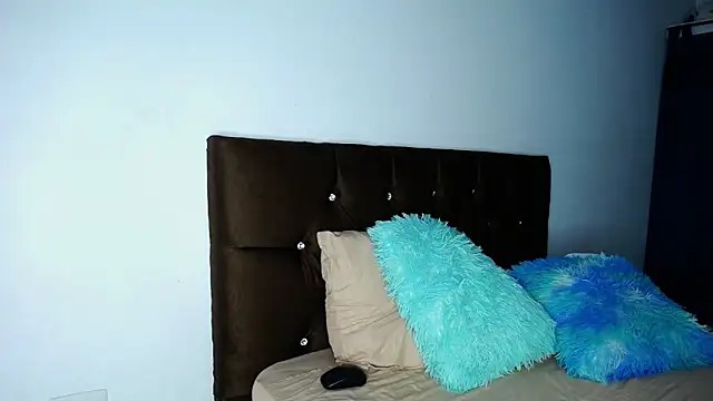 Sweet hot mia online show from November 2025 12:53:01 PM