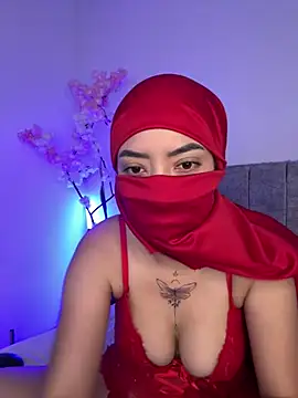 Snapshot of Sweet_hot_mia chatting on May 2026 02:20:01 PM Sweet hot mia online show from May 2026 02:20:01 PM