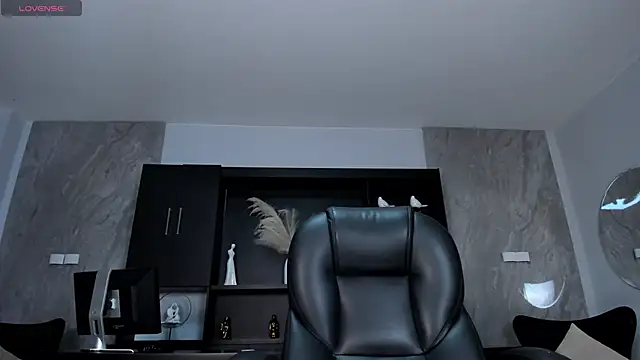 KatieNolan 1 online show from December 2025 06:02:01 PM