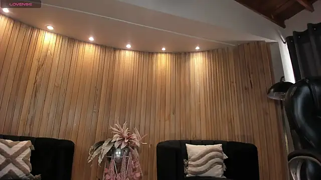 KatieNolan 1 online show from November 2025 06:56:02 PM