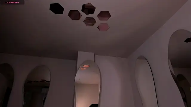 KatieNolan 1 online show from March 2026 07:03:01 PM