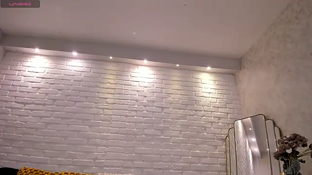 KatieNolan 1 online show from November 2025 07:36:01 PM