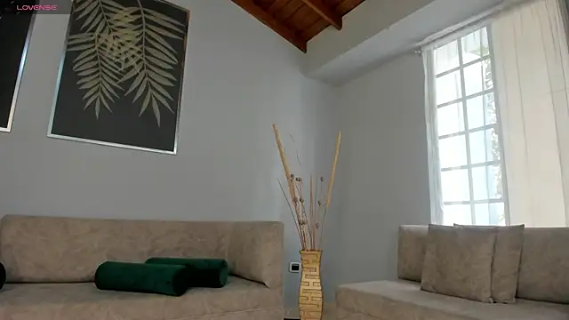 KatieNolan 1 online show from October 2025 07:33:01 PM