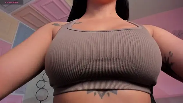 KatieNolan 1 online show from February 2026 06:47:02 PM