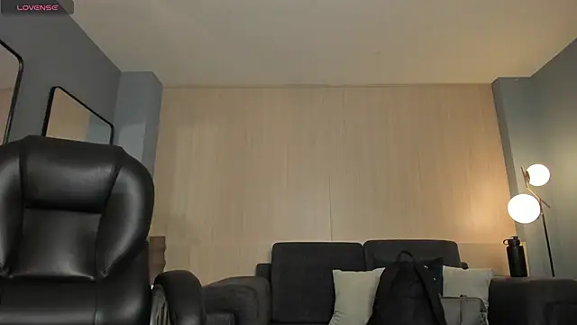 KatieNolan 1 online show from February 2026 07:37:01 PM