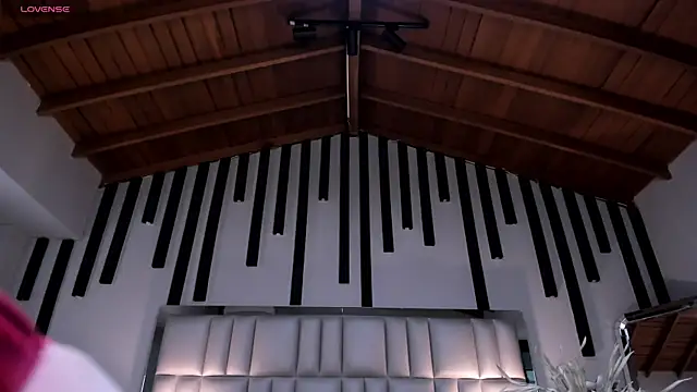 KatieNolan 1 online show from October 2025 07:37:01 PM