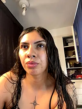 Snapshot of Argentiiniita chatting on October 2025 09:04:02 PM Argentiiniita online show from October 2025 09:04:02 PM