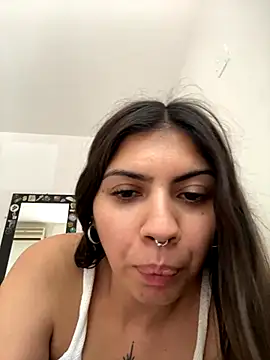 Snapshot of Argentiiniita chatting on October 2025 07:05:01 PM Argentiiniita online show from October 2025 07:05:01 PM