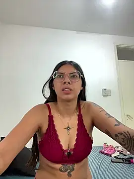 Snapshot of Argentiiniita chatting on February 2025 01:52:01 PM Argentiiniita online show from February 2025 01:52:01 PM