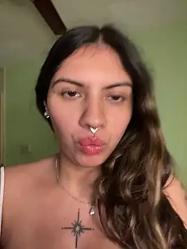 Argentiiniita online show from April 2026 08:45:02 PM