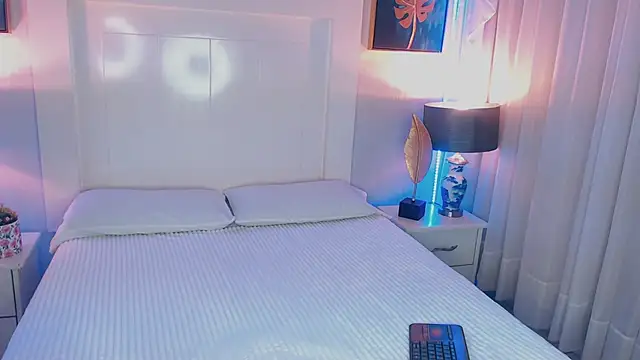 Ivyy Crystal online show from January 2026 12:21:01 PM