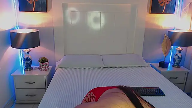 Ivyy Crystal online show from January 2026 12:55:02 PM