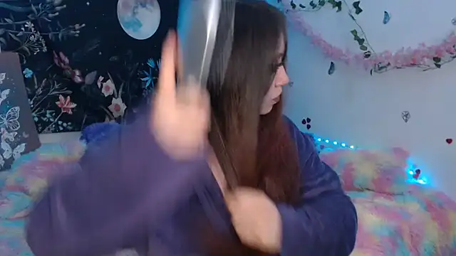 Emillyy m online show from April 2026 01:13:02 AM