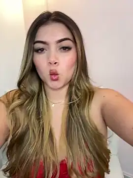 thaliafox  online show from December 2024 04:26:01 AM