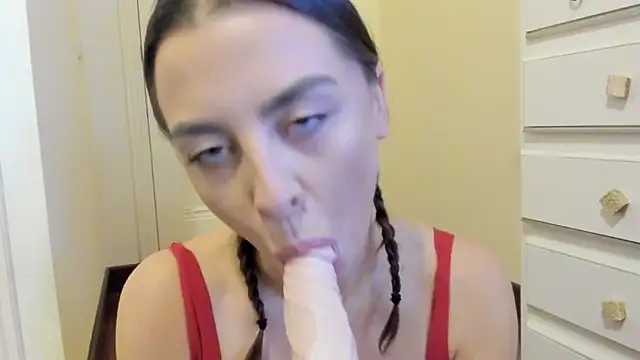 Snapshot of nycole_new chatting on October 2025 04:14:01 AM nycole new online show from October 2025 04:14:01 AM
