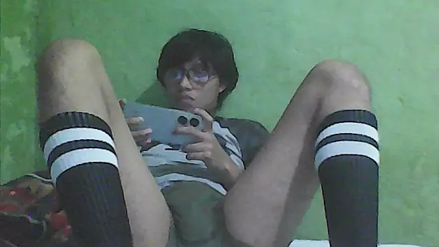 ruygw online show from October 2025 04:48:01 AM