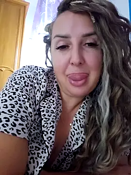 Snapshot of MariaRichi_ chatting on September 2025 07:29:02 AM MariaRichi  online show from September 2025 07:29:02 AM