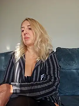 MariaRichi  online show from November 2025 08:18:02 AM