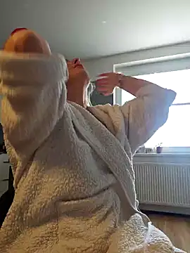 Snapshot of MariaRichi_ chatting on March 2025 07:24:01 AM MariaRichi  online show from March 2025 07:24:01 AM