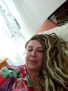 Snapshot of MariaRichi_ chatting on September 2025 07:05:01 PM MariaRichi  online show from September 2025 07:05:01 PM