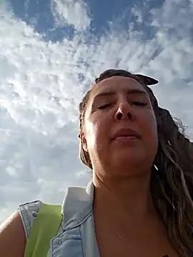 Snapshot of MariaRichi_ chatting on September 2025 07:18:01 AM MariaRichi  online show from September 2025 07:18:01 AM