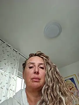 Snapshot of MariaRichi_ chatting on September 2025 06:52:02 AM MariaRichi  online show from September 2025 06:52:02 AM