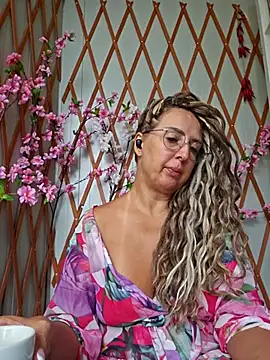 Snapshot of MariaRichi_ chatting on September 2025 07:26:02 AM MariaRichi  online show from September 2025 07:26:02 AM