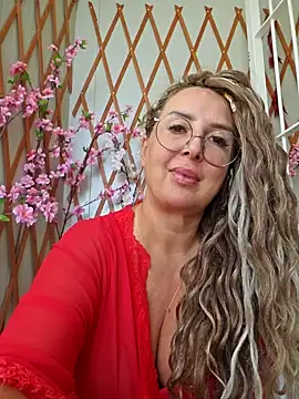 Snapshot of MariaRichi_ chatting on September 2025 08:08:02 AM MariaRichi  online show from September 2025 08:08:02 AM