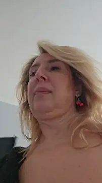 MariaRichi  online show from April 2026 07:15:01 AM