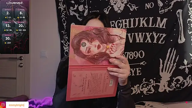 Emmybrightj  online show from October 2025 02:01:02 AM