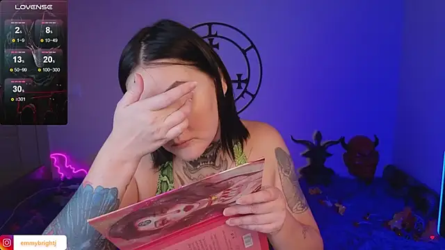 Snapshot of Emmybrightj_ chatting on November 2025 01:22:02 AM Emmybrightj online show from November 2025 01:22:02 AM