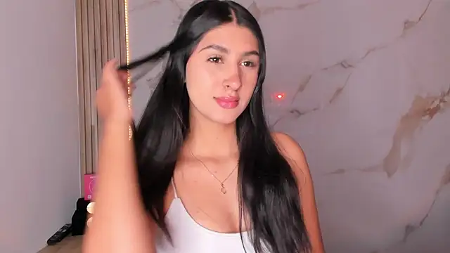 Snapshot of Ashley_Evans18 chatting on September 2025 01:10:02 PM Ashley Evans18 online show from September 2025 01:10:02 PM