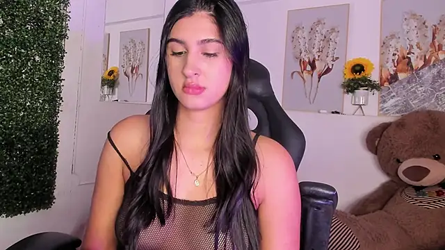 Snapshot of Ashley_Evans18 chatting on October 2025 12:17:01 PM Ashley Evans18 online show from October 2025 12:17:01 PM