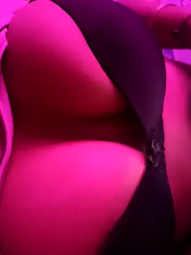 Snapshot of sweety19981 chatting on December 2024 07:18:02 PM sweety19981 online show from December 2024 07:18:02 PM