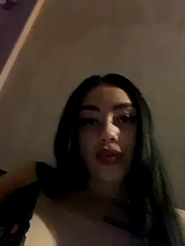 Gya Rue online show from December 2025 01:05:01 AM