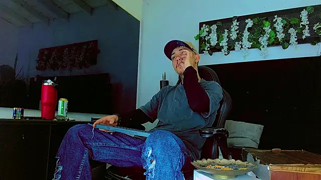 HannibalLester online show from April 2026 03:41:01 AM