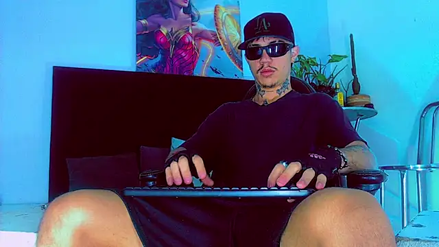 HannibalLester online show from November 2025 05:56:02 AM