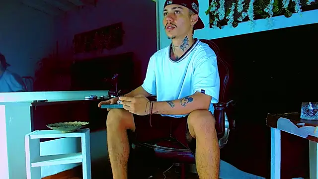 HannibalLester online show from March 2026 10:46:01 PM