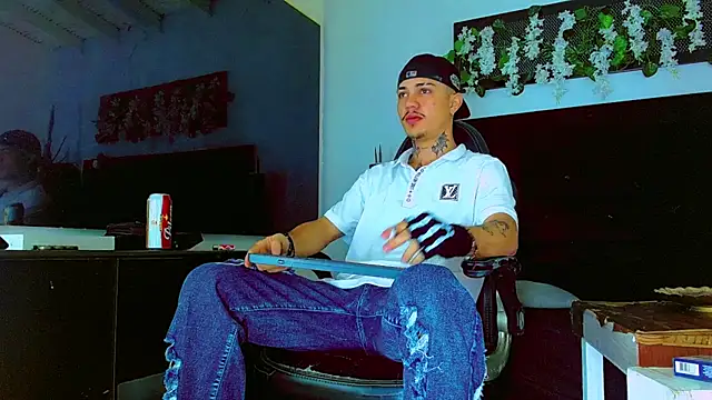 HannibalLester online show from April 2026 04:08:02 AM